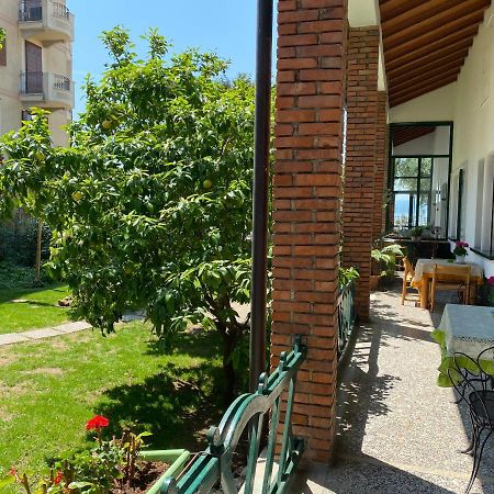Casa Vacanze Gabbianella Villa Con Giardino Lungolago Maderno Toscolano Maderno Exteriör bild