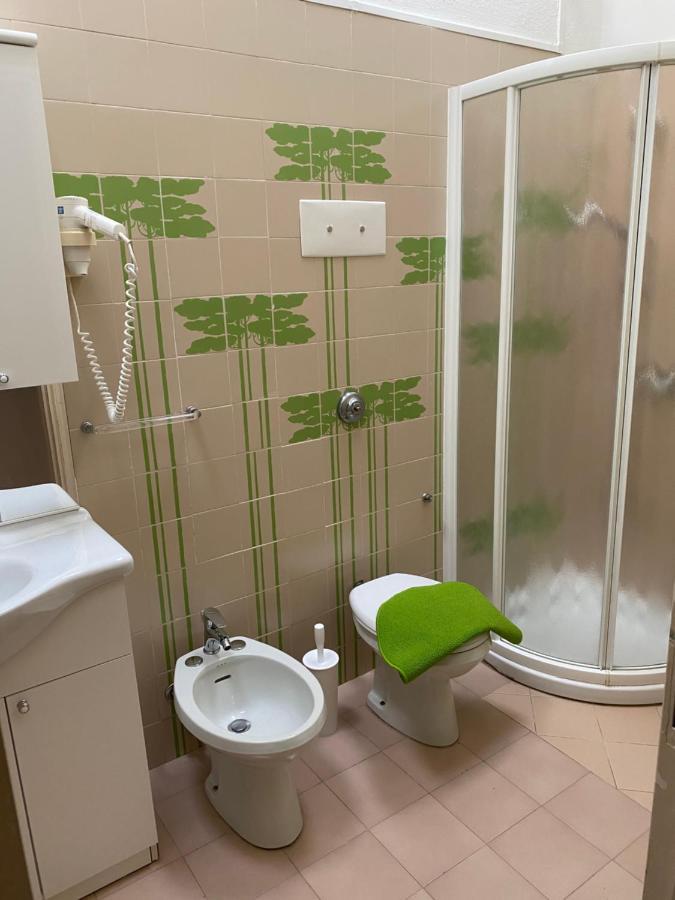 Casa Vacanze Gabbianella Villa Con Giardino Lungolago Maderno Toscolano Maderno Exteriör bild