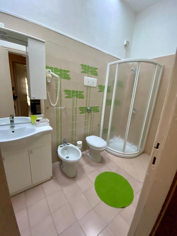 Casa Vacanze Gabbianella Villa Con Giardino Lungolago Maderno Toscolano Maderno Exteriör bild